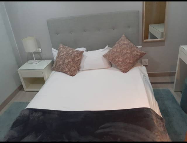 2 BEDROOM APARTMENT FOR SALE IN UMHLANGA CENTRAL